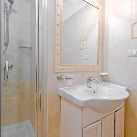 Bed and breakfast Adua Art 3*