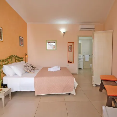 Bed and breakfast Adua Art 3*