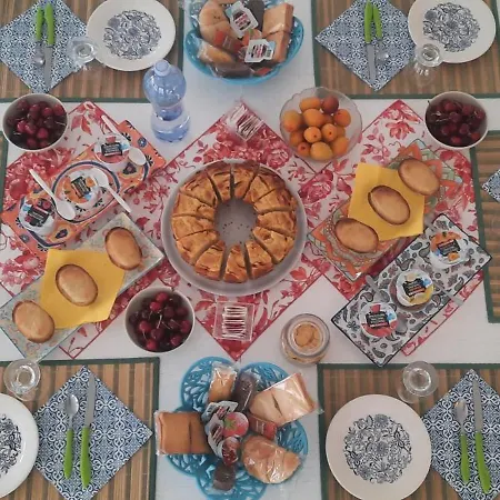 Adua Art Bed and Breakfast 4*