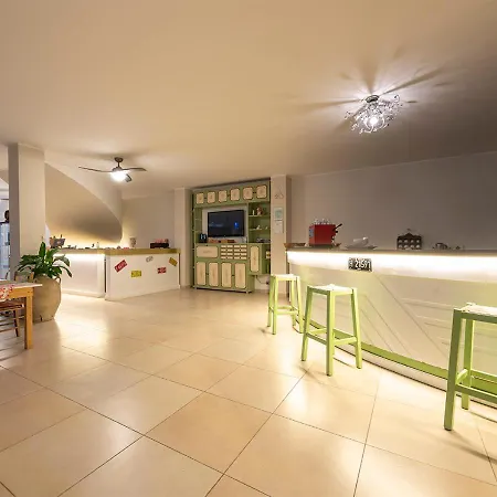 Bed and Breakfast Adua Art