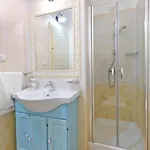 לינה וארוחת בוקר Adua Art