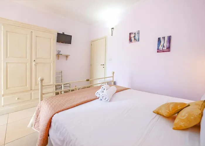 Bed & Breakfast Adua Art